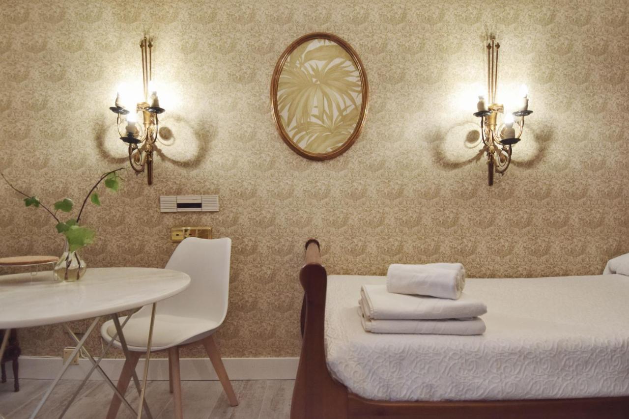 Apartamentos Maria Luisa บูร์โกส ภายนอก รูปภาพ